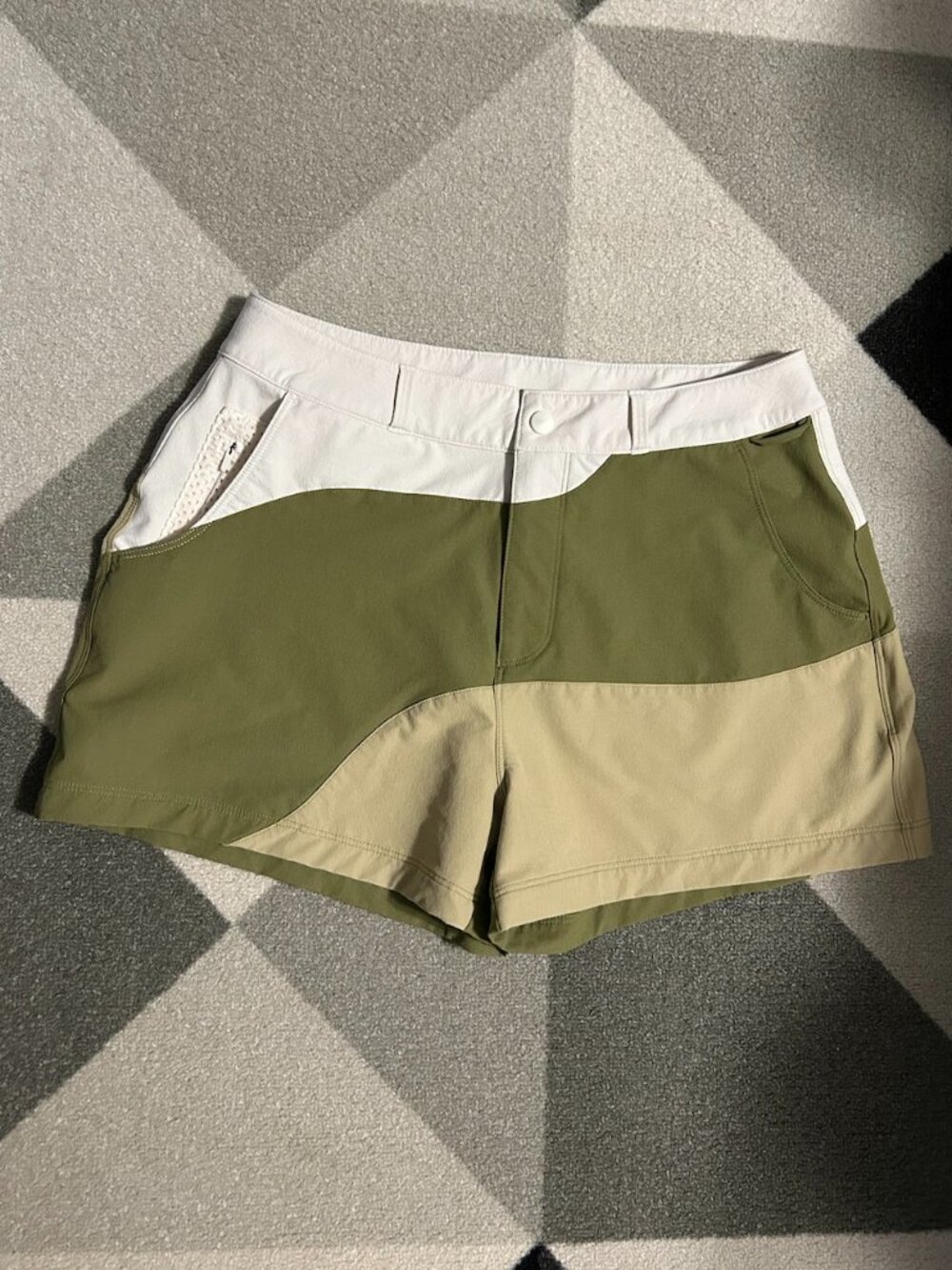 Outdoor Voices Rectrek 3" Colorblock Hiking Shorts *NO BELT* Women's Size M